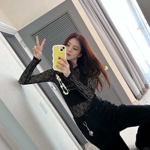 韓韶禧機場影片美到破200萬觀看!真實身材根本人間芭比,公開好比例美腿養成術