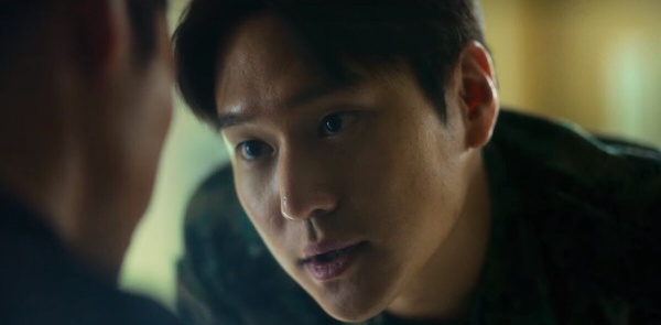 網議《D.P逃兵追緝令2》演技驚艷演員！池珍熙壞透了