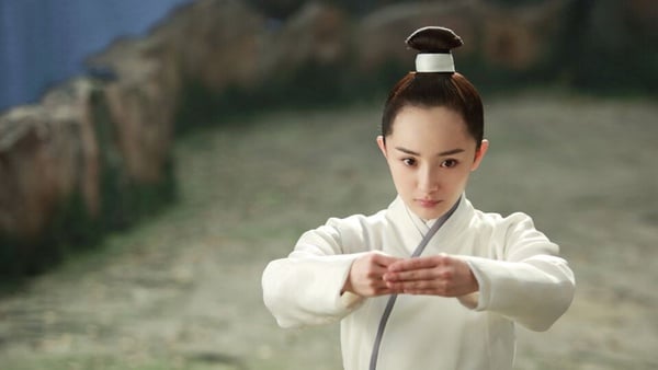 古裝劇8位女主穿回女裝驚豔全場！楊紫《長相思》看呆4男人，熱巴美翻吳磊，楊冪是真美