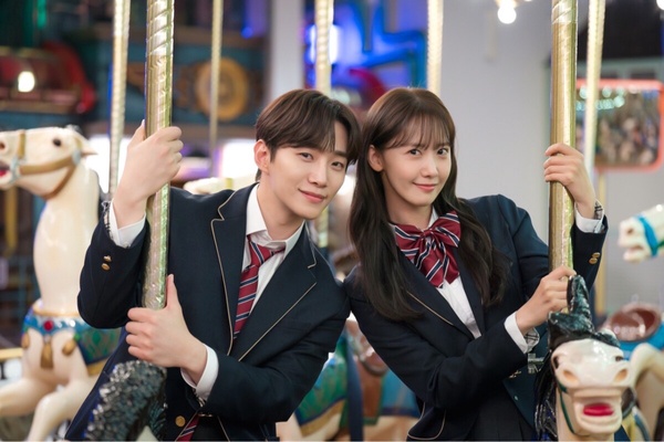 近三年登頂Netflix全球第一韓劇竟只有12部！《歡迎來到王之國》霸榜三週，這部高達9週