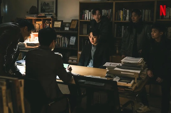 近三年登頂Netflix全球第一韓劇竟只有12部！《歡迎來到王之國》霸榜三週，這部高達9週