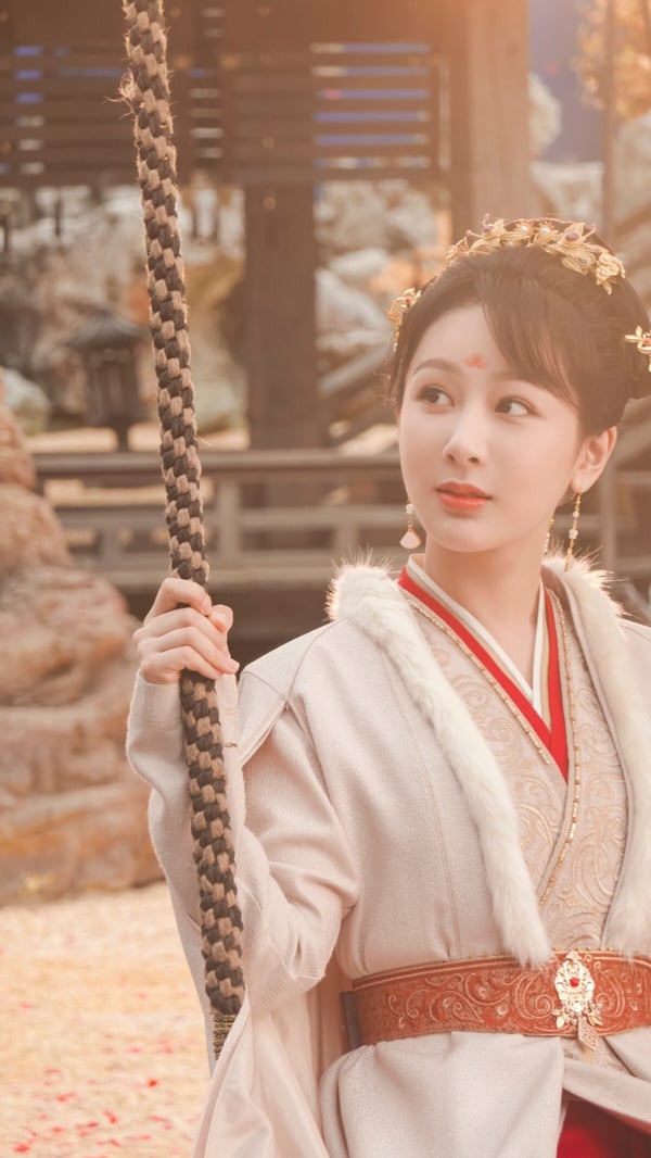 網評陸劇最心疼「美強慘天花板」TOP10！《長相思》楊紫第4，羅雲熙沒《玉骨遙》肖戰慘
