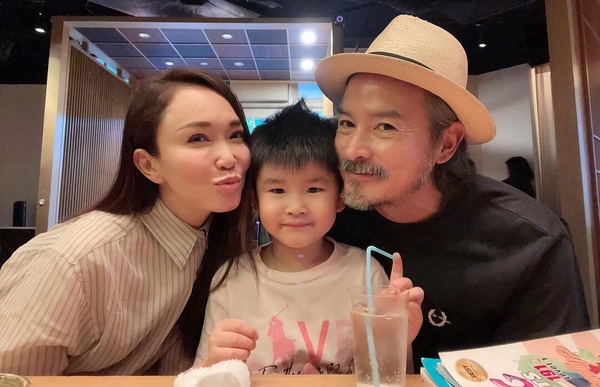 《八尺門的辯護人》李銘順的8件事!《做工的人》獲最佳男主,老婆是「小龍女」范文芳