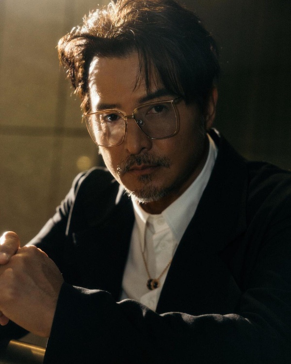 《八尺門的辯護人》李銘順的8件事!《做工的人》獲最佳男主,老婆是「小龍女」范文芳