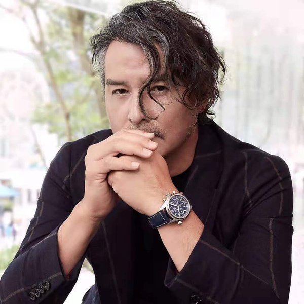 《八尺門的辯護人》李銘順的8件事!《做工的人》獲最佳男主,老婆是「小龍女」范文芳