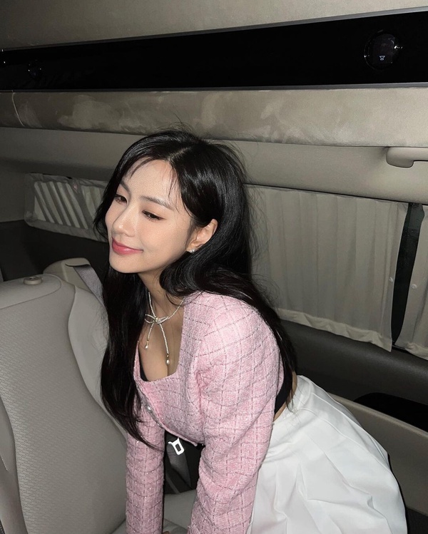 2023外網排行「Kpop團體最佳忙內」TOP10！子瑜第二、Lisa第四！TOP1 狂拿30萬票