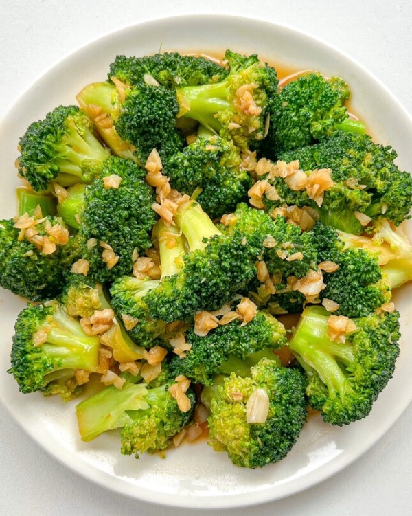 超級食物「羽衣甘藍」營養、功效一次看！瘦身好幫手，5種簡單食譜教學