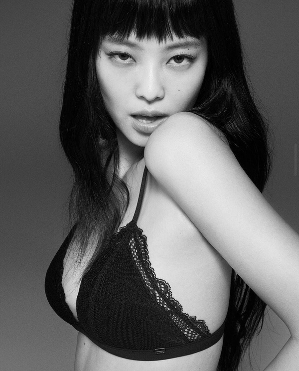 Jennie CK新廣告帥氣性感，氣場全開！選擇障礙看過來～15個Jennie的CK同款推薦！
