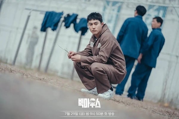 8位老起來放韓劇演員!《Moving異能》柳承龍比20歲年輕,李宰旭&高允貞看不出是姐弟戀