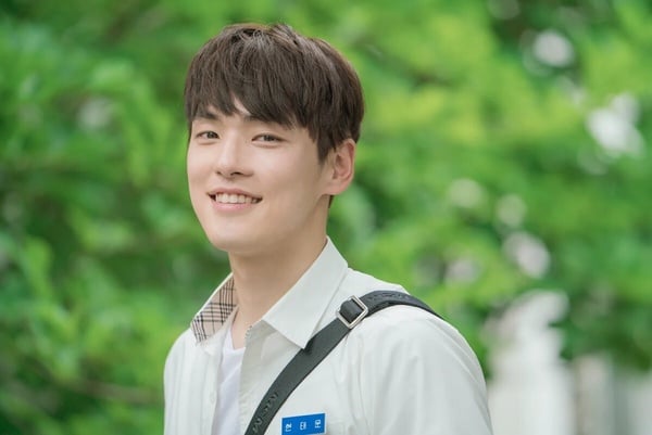 8位老起來放韓劇演員!《Moving異能》柳承龍比20歲年輕,李宰旭&高允貞看不出是姐弟戀