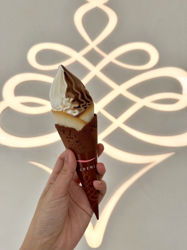 CREMIA必吃霜淇淋新品!CREMIA推七夕限定「雙杯滿足CREMIA」,原味、巧克力餅乾一次吃