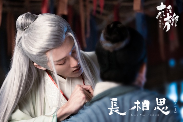 9位導演「讚不絕口」陸劇演員!肖戰悟性高&成毅用心,《長相思》檀健次是相柳唯一人選