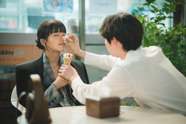 「婚姻和家庭,都不是女性人生的保障品。」——「現在」是誰,比「過去」是誰更重要。