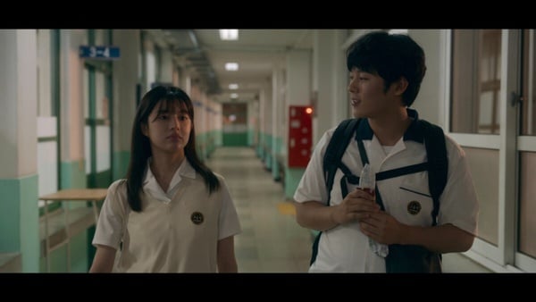 《Moving異能》15句溫暖台詞:「你不奇怪,你只是和別人不太一樣,有點獨特罷了。」