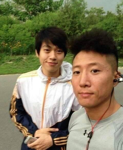 近期爆火男星的青澀舊照!鄧為、成毅風格差異大,陳哲遠、曾舜晞從小顏值就高!
