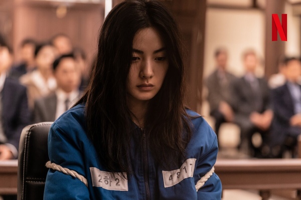 從Netflix韓劇《假面女郎》看網紅文化!靠直播賺錢,為了出圈什麼都做,絕不能得罪粉絲