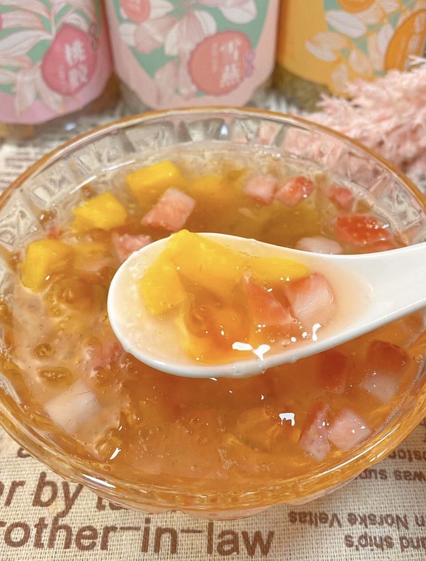 桃膠是什麼?對身體好的六大益處&桃膠食譜,這些人注意不要吃!