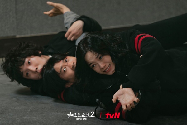 八月韓劇「搜尋度」TOP10!《驅魔麵館2》僅第5,《摸心第六感》第2,冠軍真的火爆