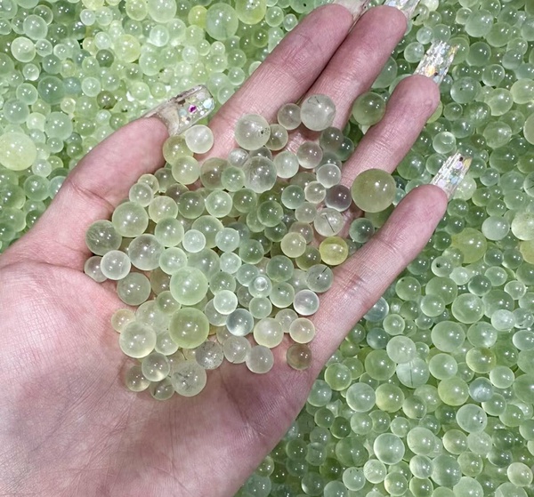 水晶懶人包!10款常見水晶解析,招桃花、求財、防小人、貴人運都有,加碼水晶店家推薦