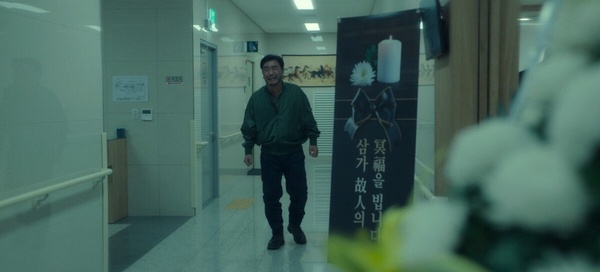 《Moving異能》沒提的6個細節!智熙的車禍非意外?羅州女兒沒死?校長其實也有異能?
