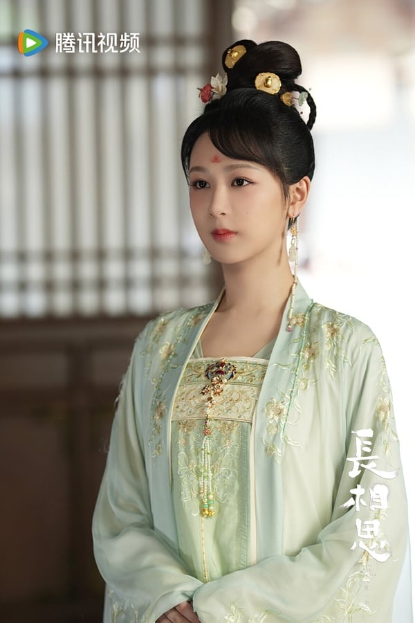 10位陸劇女星「同齡不同命」!楊紫有實績,迪麗熱巴有人氣,娜扎沒演技,她萬年捧不紅