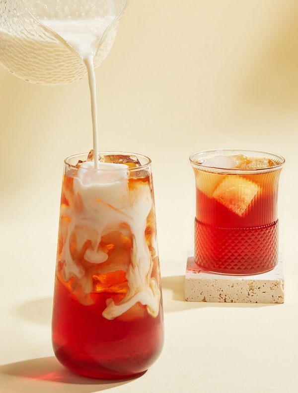 迷客夏「奶茶手搖新品、優惠」:迷客夏全新「香緹紅茶拿鐵系列」再享買一送一