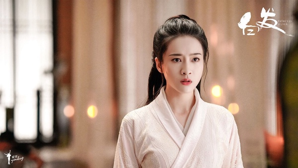9位「如今發展很可惜」陸劇女星!蔣依依逃稅,彭小苒熄火,她起步比趙露思&虞書欣早呢