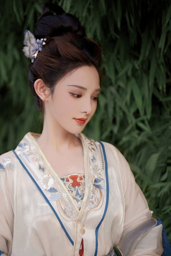9位「如今發展很可惜」陸劇女星!蔣依依逃稅,彭小苒熄火,她起步比趙露思&虞書欣早呢
