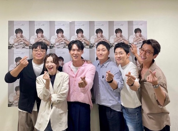 2023「驚喜合體」韓劇劇組!孔劉&李棟旭合拍廣告夢回《鬼怪》,《機醫》五人幫也合體