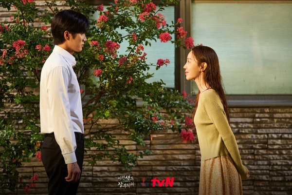 在Netflix意外很紅的韓劇 《驅魔2》《戀愛不可抗力》