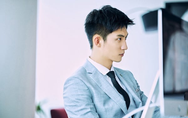 網評「小說走出來的高層菁英男主」陸劇男星TOP10!許凱第6,王鶴棣第4,冠軍確實迷人
