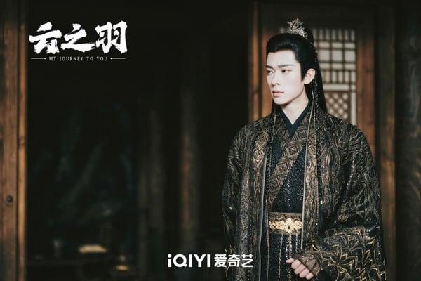 《雲之羽》陸劇演員古裝vs.時裝!張凌赫、虞書欣超百搭,丞磊禁慾,盧昱曉造型驚艷!