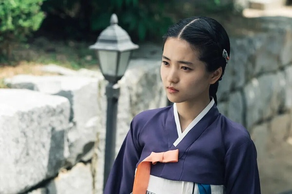 8位怪物新人韓劇演員!《走進你的時間》全汝彬出道即巔峰,她打敗高允貞&IU奪百想新人