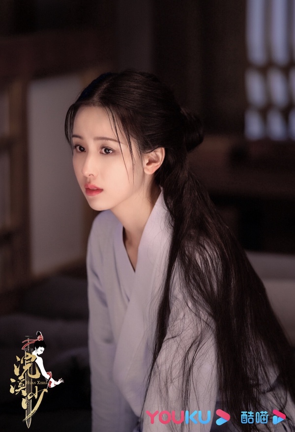 《雲之羽》出現僅20秒的白月光「陳都靈」,網熱議「有效客串」每部新戲都能看到她!