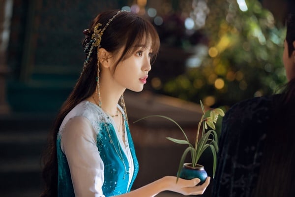 業內人士評陸劇95花咖位TOP9!趙露思虞書欣最前排,宋祖兒本在中上游,王楚然元氣大傷
