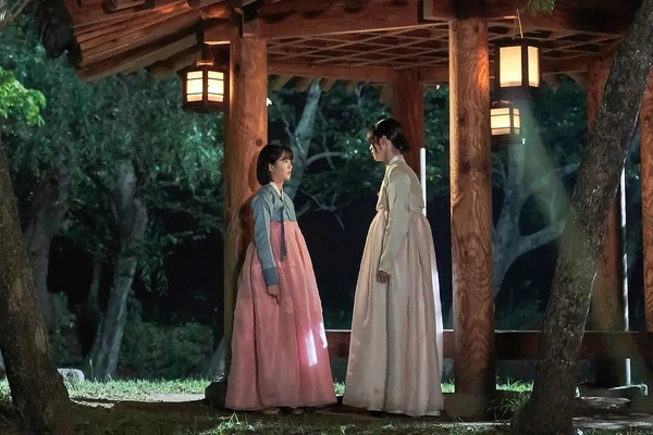 日票選「最好看Netflix愛情韓劇」TOP10!《太陽的後裔》第4輸《金秘書》,冠軍真的甜