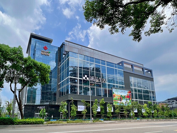 新店最新百貨！新店裕隆城「誠品生活」登場，必吃美食店家整理，還有威秀影城入駐！