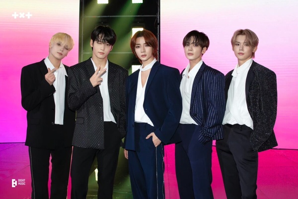 2023年KPOP組合專輯總銷量TOP9,前三斷層百萬,第一成Kpop史上最暢銷專輯!