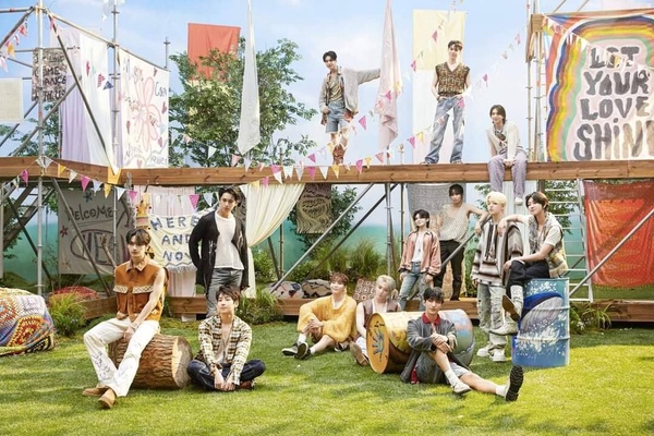 SEVENTEEN專輯「預售520萬張」創紀錄!2023年韓團專輯銷量TOP9,NewJeans、TWICE入榜