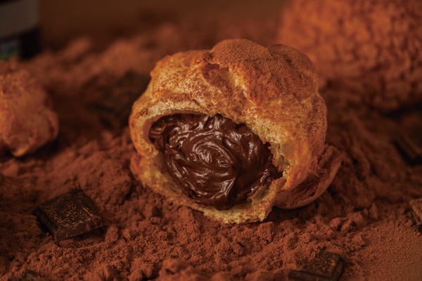 巧克力控開吃！beard papa’s 推Hershey's巧克力泡芙、亞尼克開賣榛果厚巧克力生乳捲