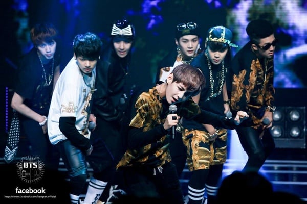 Kpop出道曲youtube 觀看次數TOP10，男團只有兩團，第一超狂！超車第二近四倍！