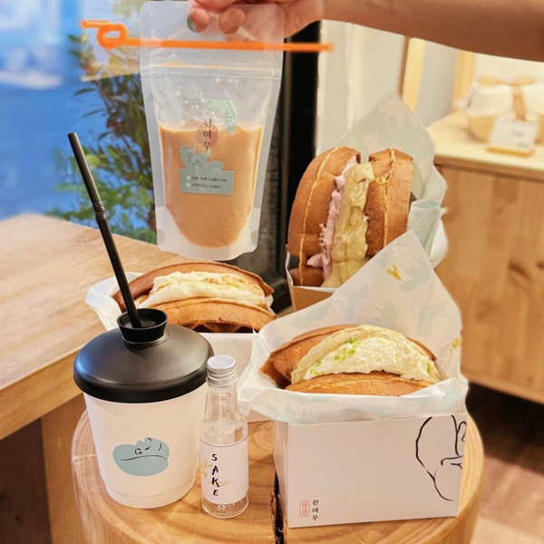 食欲之秋!秋季必吃甜點推薦:白狐院新品「開心果櫻桃華夫餅」、美好年代抹茶栗子季