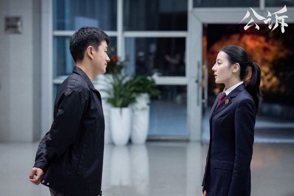 90花2023路劇收視排行TOP8!迪麗熱巴第8輸李沁,譚松韻《向風而行》1.877%竟不是冠軍