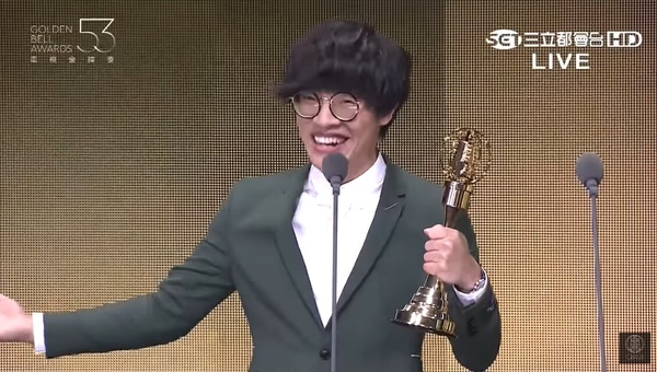 6位同屆雙料得獎的演員!薛仕凌獲封信看演,陳淑芳感動全場,《甄嬛》皇帝破金馬紀錄