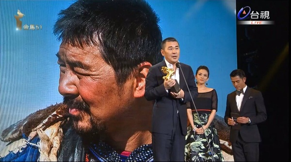 6位同屆雙料得獎的演員!薛仕凌獲封信看演,陳淑芳感動全場,《甄嬛》皇帝破金馬紀錄