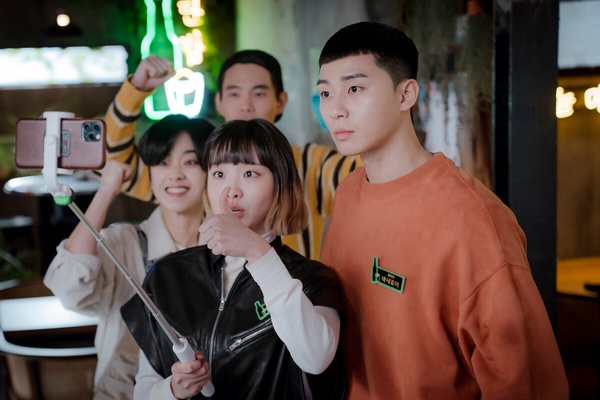 外網票選「Netflix最佳韓劇」TOP10!《機醫》沒前5,《屍戰朝鮮》第2,冠軍真的看不膩