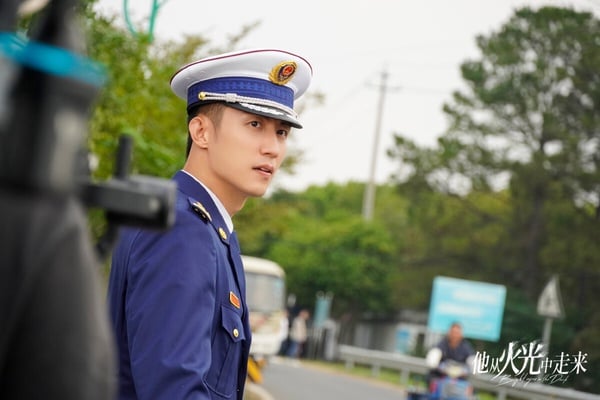 九月陸劇演員微博指數榜Top10！張凌赫輸丞磊，虞書欣第三，成毅第二，冠軍人氣真無敵