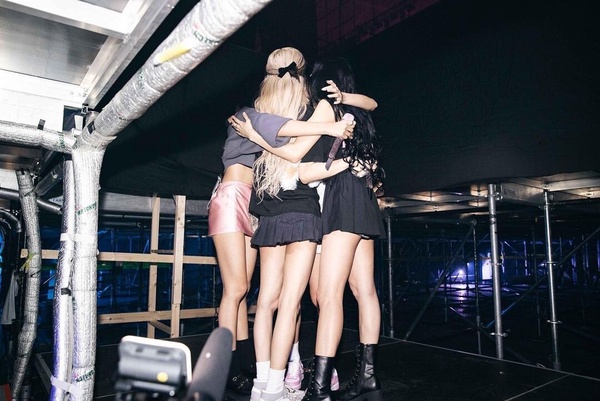 女團演唱會售出門票TOP5，BLACKPINK狂撈一億美金，成為KPOP史上票房收入最高團體！
