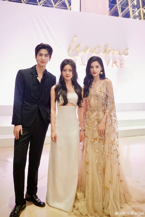 陸劇10組「難得一見」美人同框！迪麗熱巴&amp;amp;amp;amp;周也&amp;amp;amp;amp;秦嵐同框，楊紫同框景甜&amp;amp;amp;amp;古力娜扎沒輸