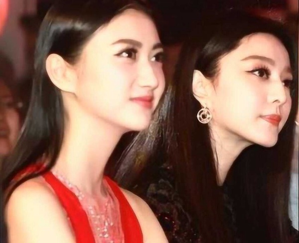 陸劇10組「難得一見」美人同框！迪麗熱巴&amp;amp;周也&amp;amp;秦嵐同框，楊紫同框景甜&amp;amp;古力娜扎沒輸